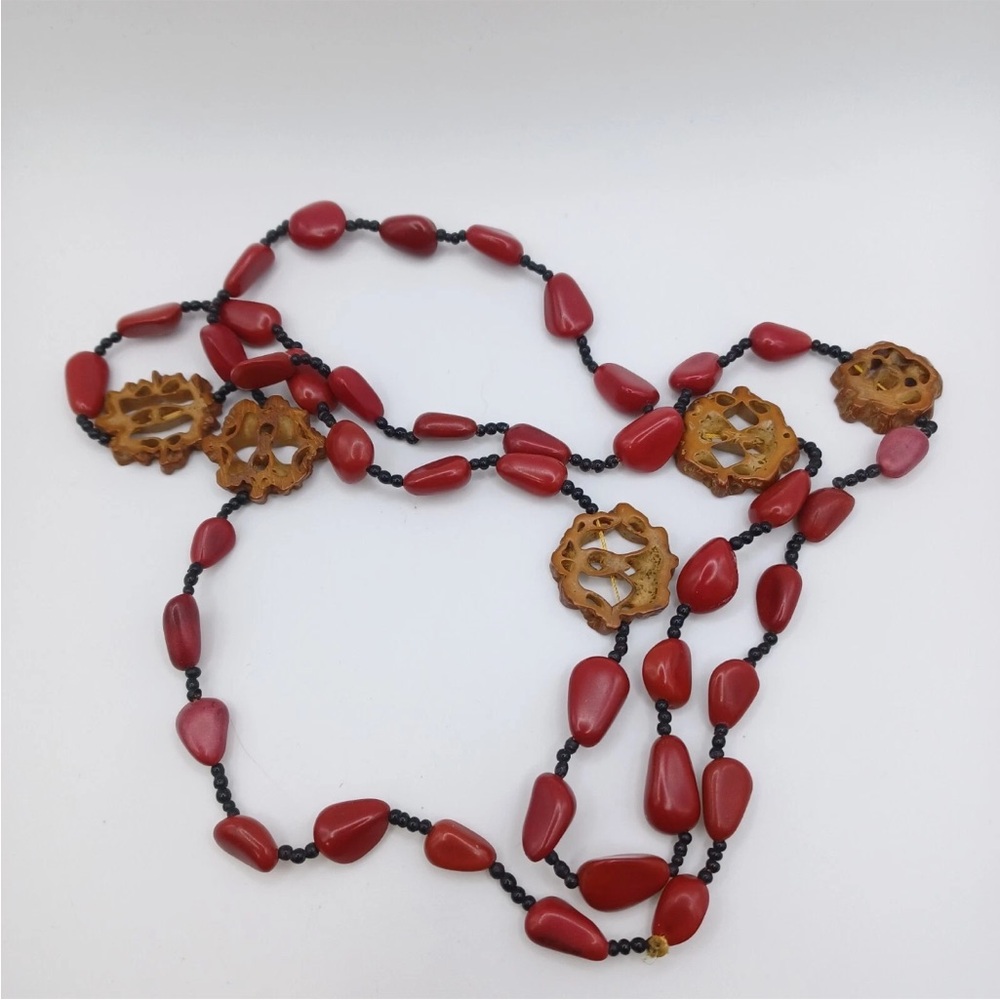 Thailand Elegant Red and Black Beaded Necklace